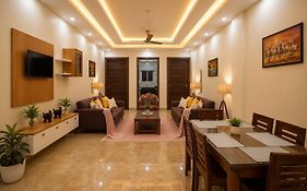 Lime Tree Two Bhk Service Apartment Golf Course Road Gurgaon